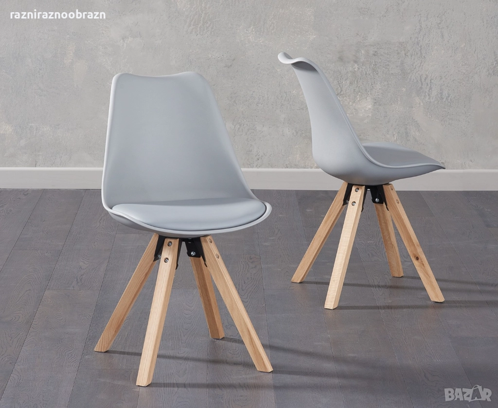 Комплект дизайнерски столове с дървени крака и тапицирана седалка, снимка 1