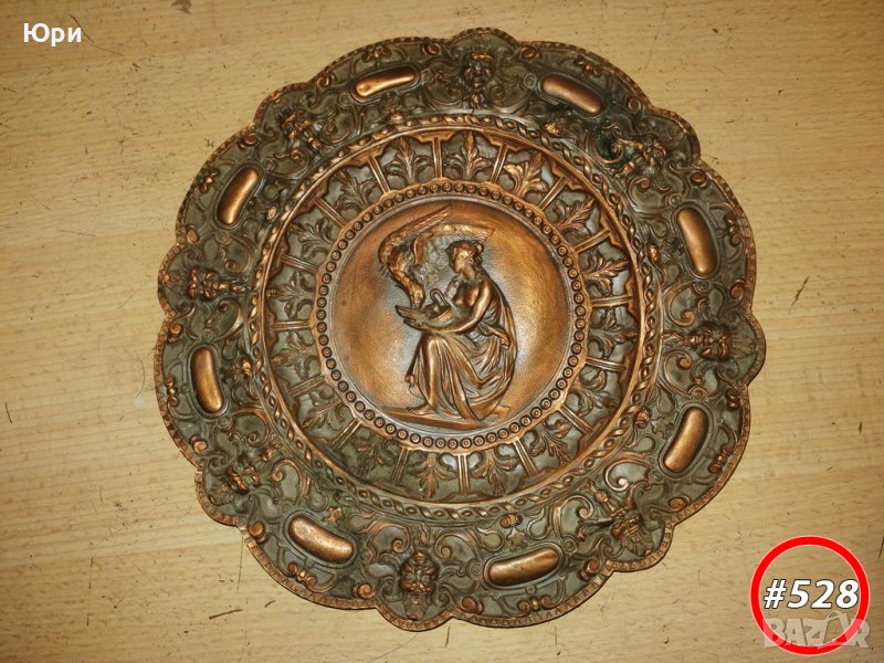 Уникална стенна декорация -Девойка дава вода на птица, #528, снимка 1