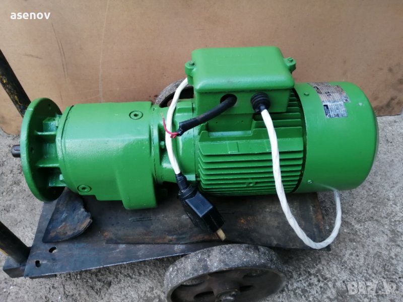 редуктор двускоростен 2.5кв , снимка 1