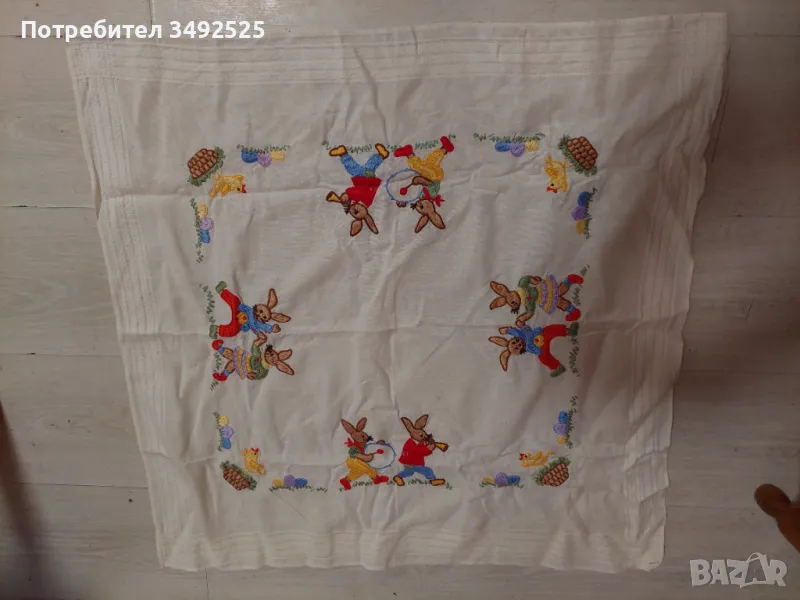 Бродирана покривка , снимка 1