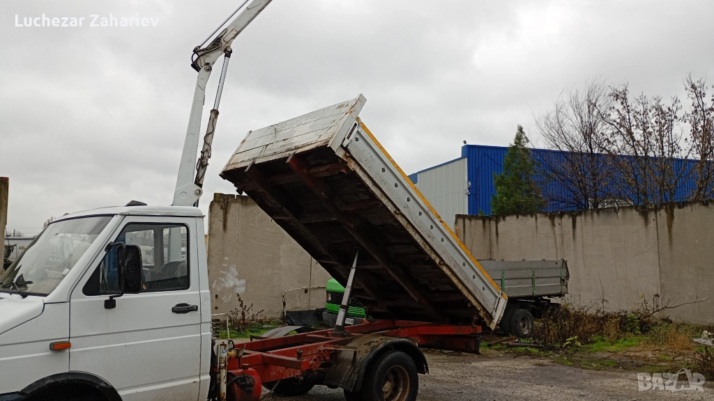 Изгоден транспорт камион с кран, снимка 1