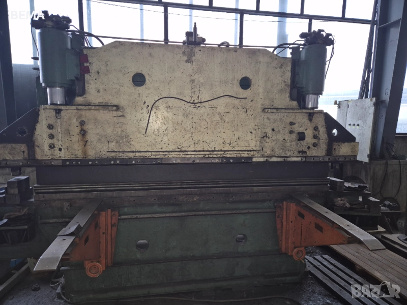 Абкант - преса за ламарина, снимка 1