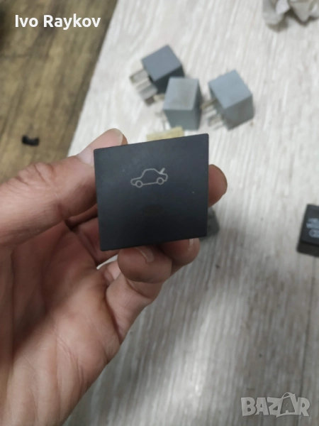 Бутон , багажна врата  Opel Omega , 09147905, снимка 1