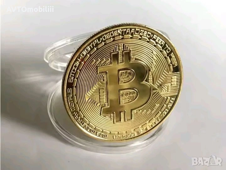 Позлатен ключодържател и монета биткойн, снимка 1