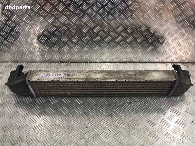 Интеркулер Mercedes C220 CDI W203 2003г., снимка 1