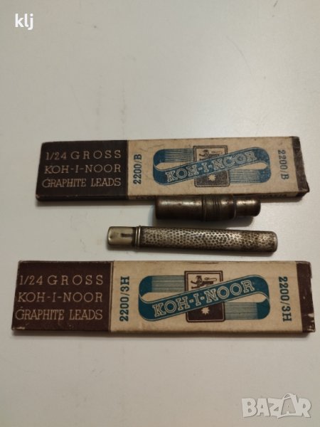 Стари кутии с графити , снимка 1