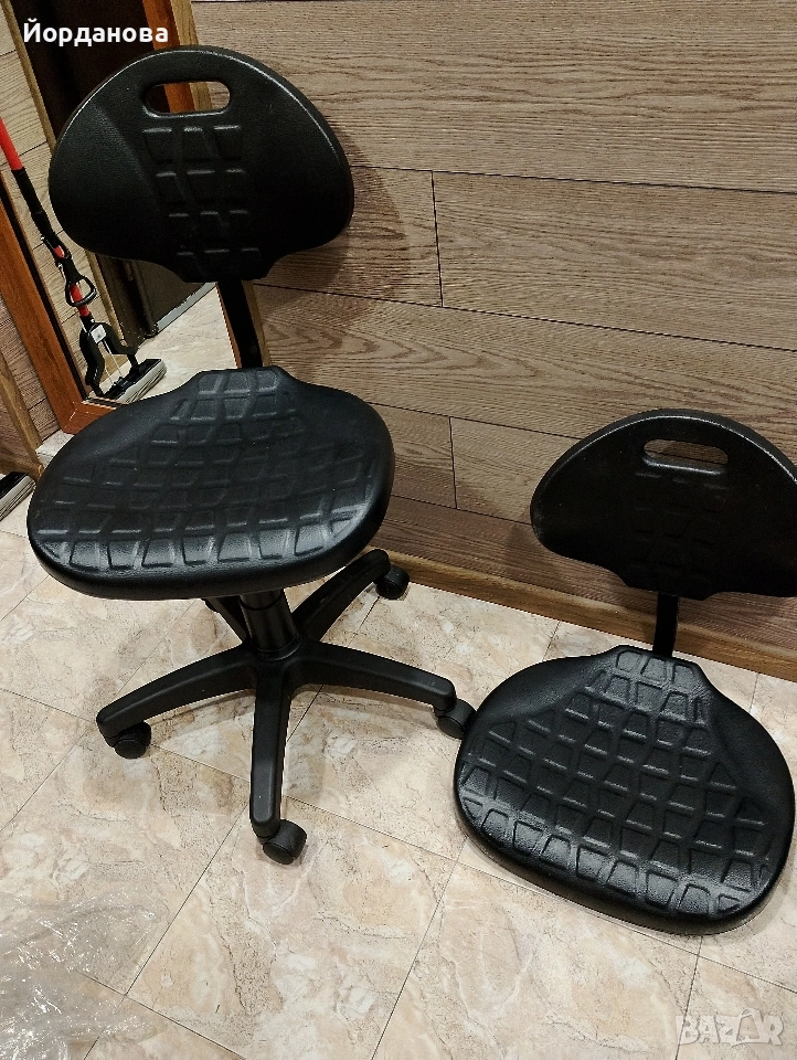 Стол от полиуретан , снимка 1