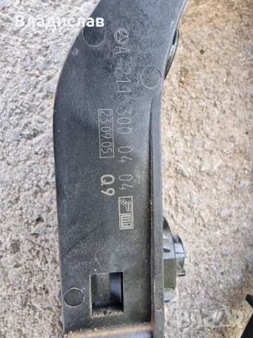 Педал на газта за Mercedes w203 , снимка 2 - Части - 47917135