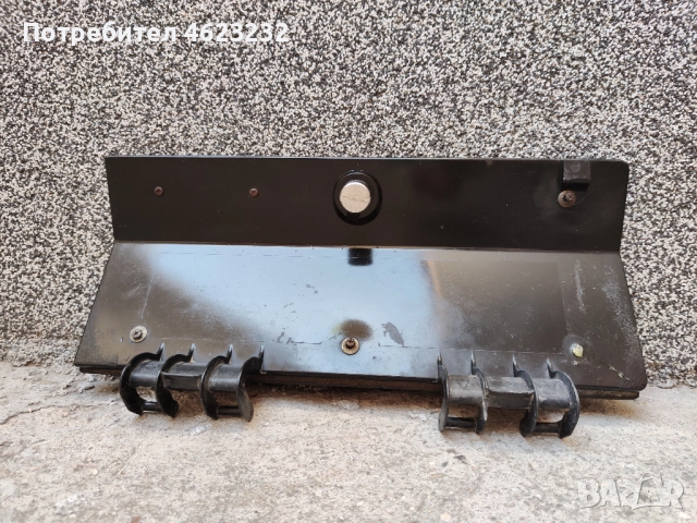 Капак за жабка ВАЗ 2105, снимка 3 - Части - 52354757