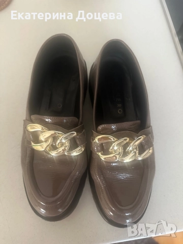 Сиви лоуфъри естествен лак