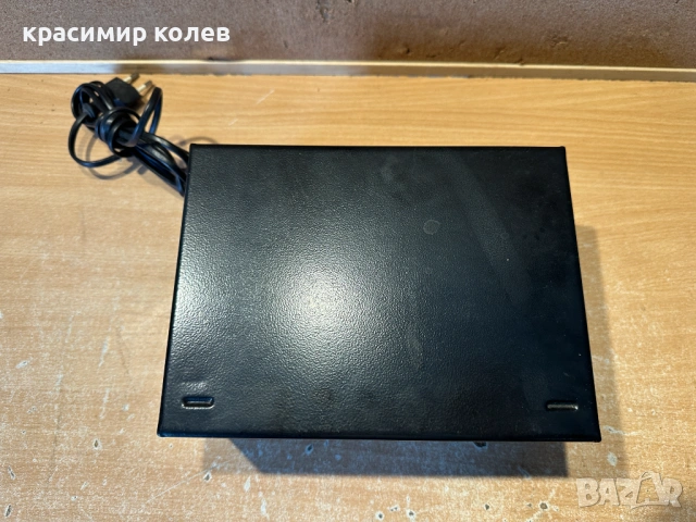 немски преобразувател от 220 на 12 волта "Aroso", снимка 2 - Друга електроника - 53485118