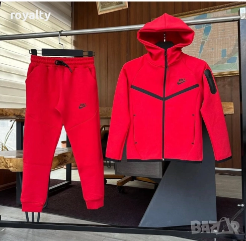 Nike Tech Черен Мъжки Екип 