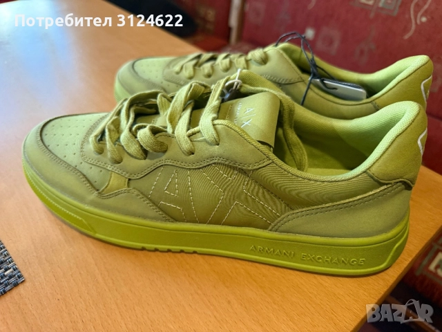 Продавам чисто нови маратонки Armani Exchange 