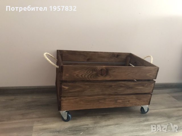 Декоративна дървена щайга с конопени дръжки и колелца в цвят орех, снимка 5 - Декорация за дома - 26227826