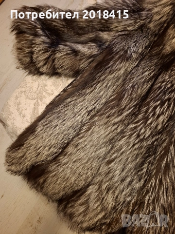 Палто от естествена кожа от сребърна лисица , снимка 2 - Палта, манта - 53384548
