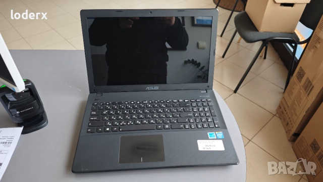 Лаптоп Asus, снимка 2 - Лаптопи за дома - 52689799