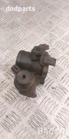 Дроселова клапа Volvo S40 2.0D 136hp 2009г.	