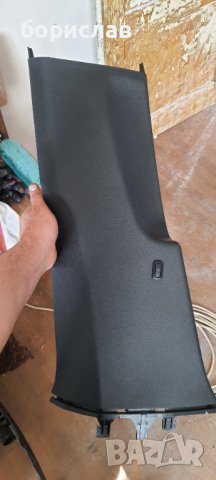 Пластмаса между вратите за пасат б6 