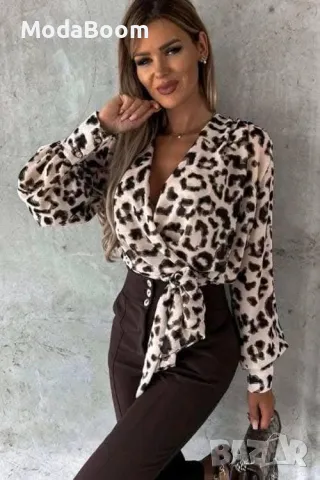 Дамска риза със сатенен ефект