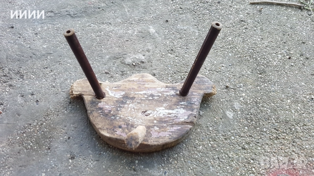 Трикрако столче , снимка 2 - Антикварни и старинни предмети - 52805781