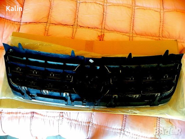 Решетка Vw Touareg 2004/09, снимка 3 - Части - 26996697
