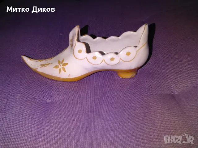 Порцеланова обувчица-става за пепелник или за украса