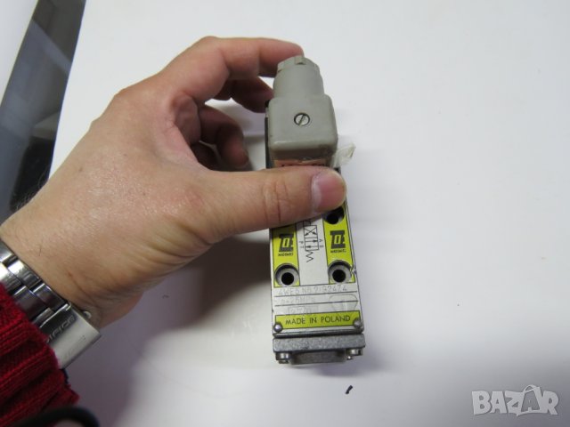 ПОлски Хидравличен разпределител Е6 Y3,3/W110-50NZY 110 волта /4вт. 1 бобина 315 атмосф. хидравлика, снимка 4 - Други машини и части - 28401928