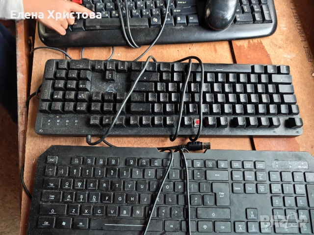 Монитори за компютри , снимка 8 - Монитори - 52373470