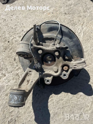 Заден десен шенкел с главина от Honda CR-V, 2.0i, 155 ph, engine R20A, 6 sp., 2015, euro 5, 85000 km