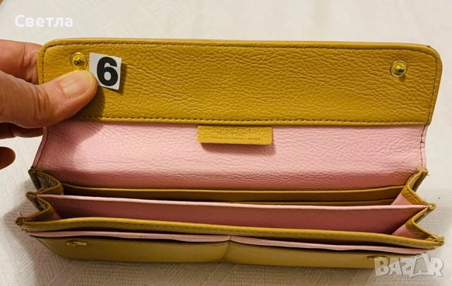 Портмоне на английската марка Bench.Нов с етикет,19/10/3см. Други портфейли - общо 9 броя, снимка 10 - Портфейли, портмонета - 48217149