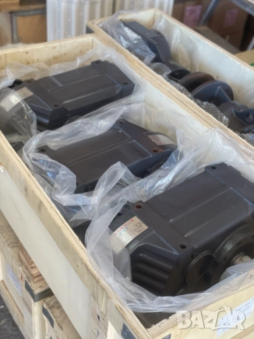 Редуктори с успоредни оси - налични на склад, снимка 2 - Други машини и части - 52100245