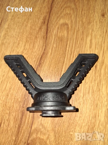 V-образна опора за триподи на Fierydeer