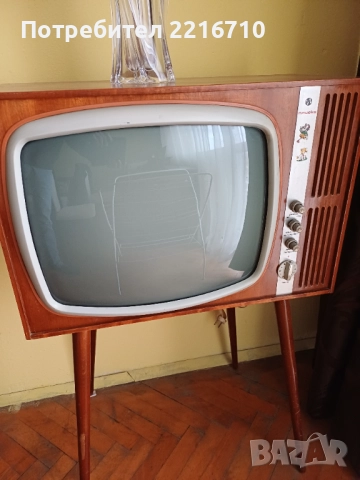 Продава ретро телевизор Плиска