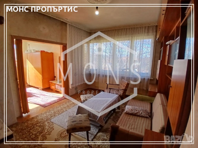 Просторен тристаен апартамент в централната част на гр. Севлиево., снимка 2 - Апартаменти - 52523656