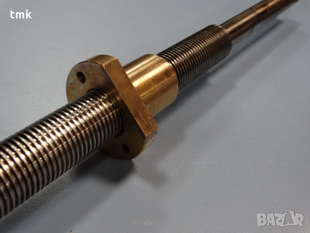 Винт с гайка за фреза Praga, снимка 4 - Други машини и части - 28448566