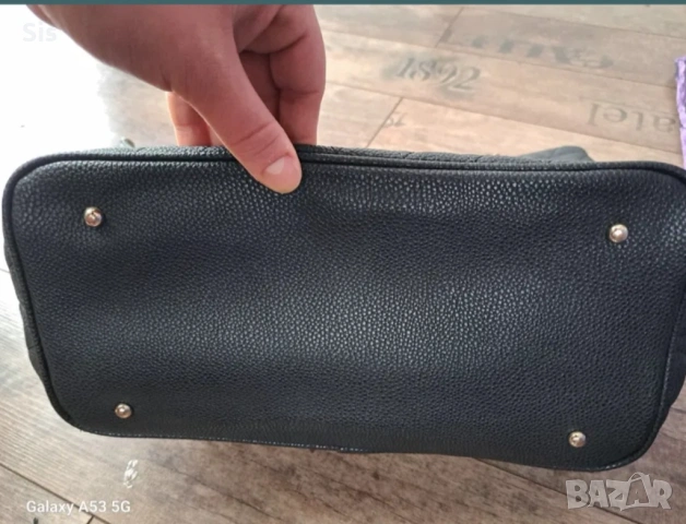 Дамска чанта -GUESS , снимка 6 - Чанти - 53080341