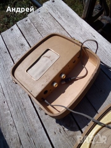 Стар грамофон #2, снимка 3 - Антикварни и старинни предмети - 26993358