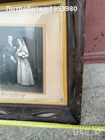Антикварна дървена рамка с триптична сватбена снимка, снимка 2 - Антикварни и старинни предмети - 43998698