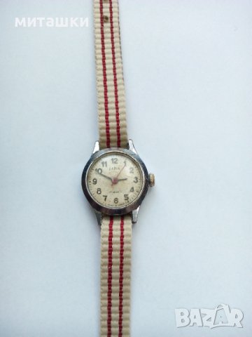 Дамски механичен часовник Заря, снимка 3 - Антикварни и старинни предмети - 43058948