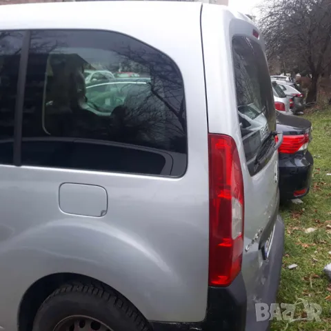 Перфектен Citroen Berlingo, снимка 8 - Автомобили и джипове - 47725026