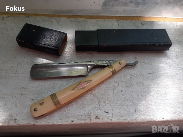 Прекрасен френски бръснач с дръжка от слонова кост