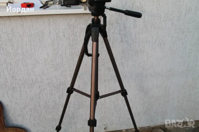 Тринога за фотоапарат ''Hama Star 62'', снимка 15 - Чанти, стативи, аксесоари - 48868310
