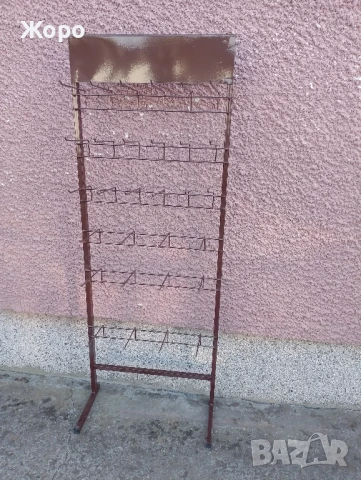 Стелаж с куки, снимка 2 - Стелажи и щандове - 50774205