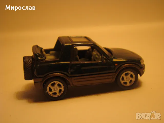 HONGWELL 1/72 TOYOTA RAV 4 МОДЕЛ КОЛИЧКА, снимка 3 - Колекции - 48522055