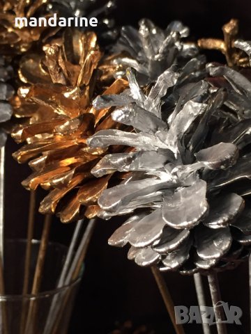 🧡 LOVE MANDARINE "GOLD & SILVER" 🍊 Ръчна изработка ⚒️ Цветя 🌼 от шишарки 🎄, снимка 6 - Декорация за дома - 35050462