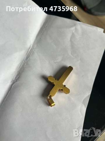 Златен Кръст 9к., снимка 3 - Колиета, медальони, синджири - 53454452