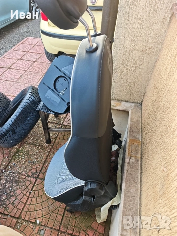 Предни седалки за Fiat 500, снимка 2 - Части - 53409786