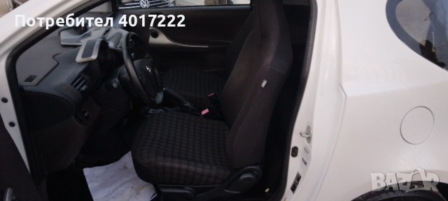 Toyota IQ 1.0 68кс, снимка 2 - Автомобили и джипове - 44857236