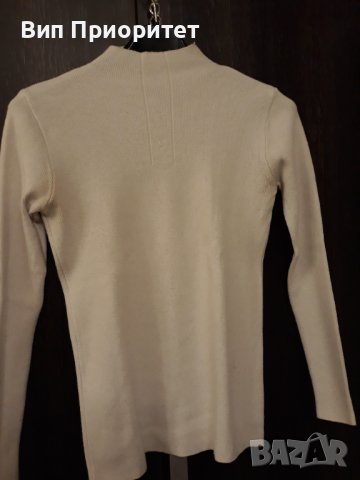 Бяла плетена блузка дълъг ръкав, по врата, по тялото е 1 съдържа еластан, с емитация на копчета , снимка 4 - Блузи с дълъг ръкав и пуловери - 37414762
