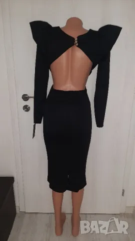 Нова черна рокля с гол гръб 